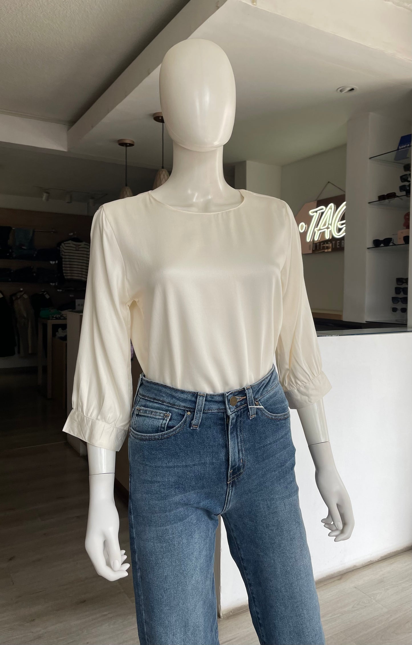 Blusa Ivory