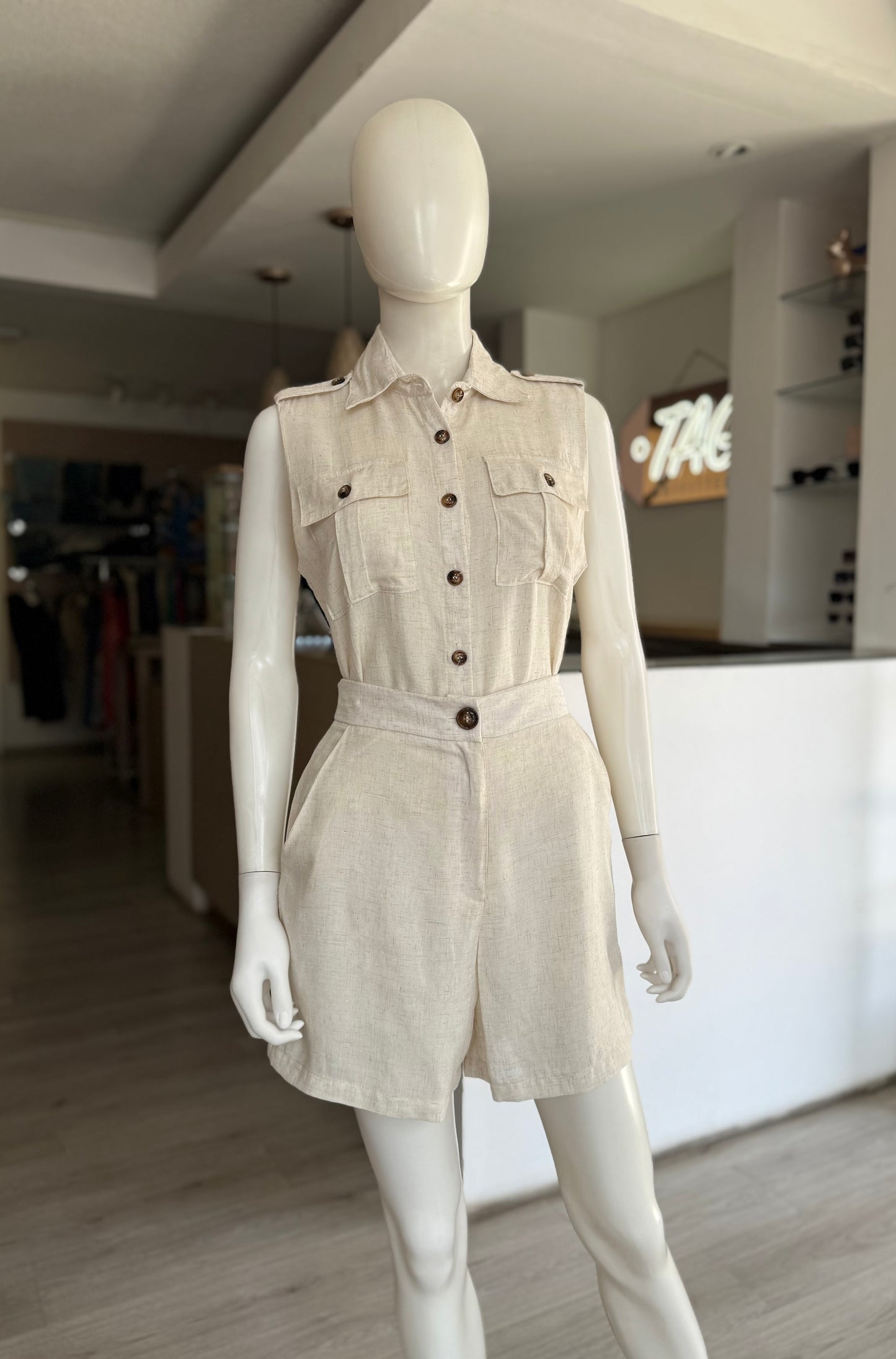 Short Ivory