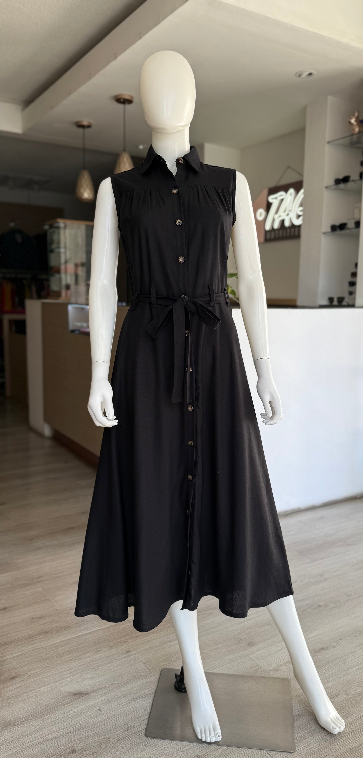 Vestido Midi Negro